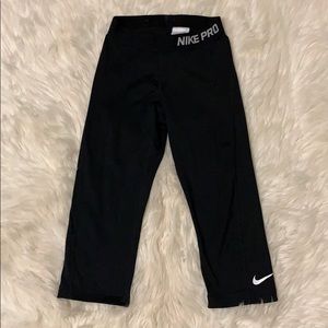 Nike Pro Crop Leggings